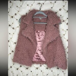 Belle Du Jour Plush Mauve Vest